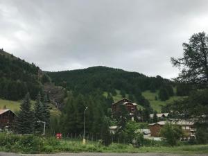 Appartements Studio chaleureux a la Foux D’Allos : photos des chambres