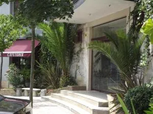 Hotel San Blas - أراساتي - موندراغون