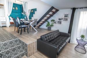 Casa Toledo & El Pont Alicante Apartments