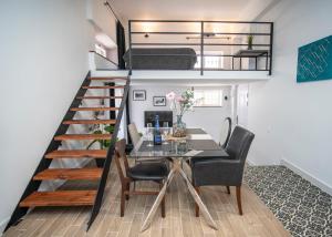 Casa Toledo & El Pont Alicante Apartments