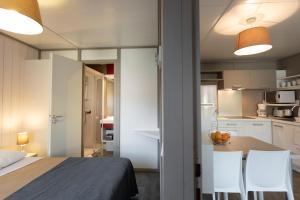 Campings Domaine Chalets Larlapean : photos des chambres