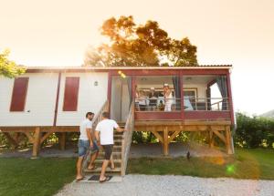 Campings Domaine Chalets Larlapean : photos des chambres