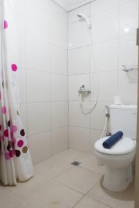 Clean Studio Apartment Connected to Mall at Orchard Supermall Mansion By Travelio