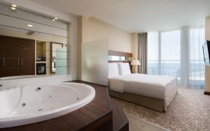 Junior Suite with Sea View and Spa Bath room in Radisson Blu Resort & Congress Centre 5*