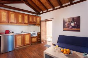 Ypatia Cozy Castle Suite Apartment with Loft Lakonia Greece