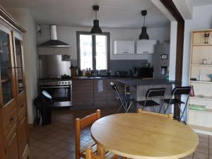 Appartements APPARTEMENT 4 PERSONNES A 500M DES TELECABINES : photos des chambres