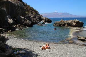 House just on the beach -included 2 canoe and 2 bicycles