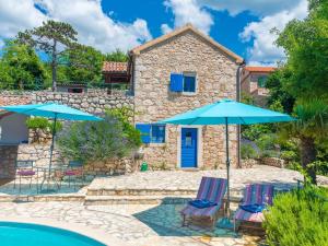 Rural house for two with sea view