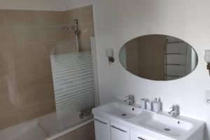 Appartements Le Cypres en centre ville Bourg-Saint-Maurice : photos des chambres