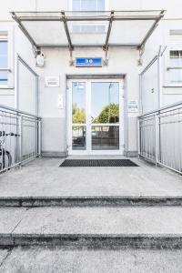 Sea Flats Studio - Beach & Private Parking