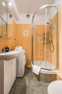 Sea Flats Studio - Beach & Private Parking