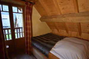 VAUJANYLOCATIONS - Chalets Clovis I & II : photos des chambres