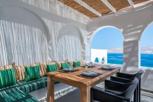 Dreambox Mykonos Suites and Mini Villas