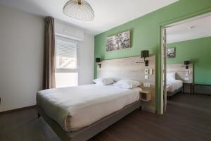 Appart'hotels All Suites Appart Hotel Massy Palaiseau : Deux Studios Communicants