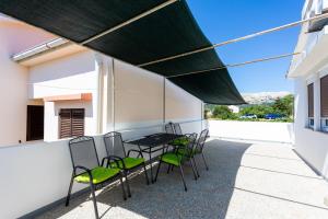 Rooms & Studio Apartment Mira