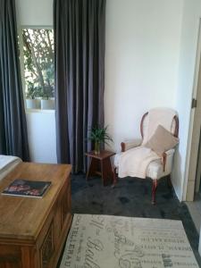 4 On Braemar - Flat B