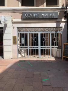 Centre Riviera 2P LHO5516