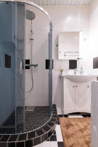 Central Gonsiori, 2 bedroom, Cozy Apartment