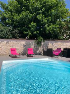 Hotels Logis L'Hotel D'Arc : photos des chambres