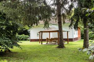 Bogoljubova vinska koliba