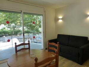 Rentalmar Delfos Playa
