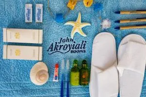 John Akroyiali - Arádhaina