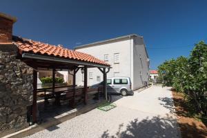 Apartments Marmelic in Punat, Krk