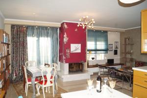 Infinite Blue, Horizon, Elegance, Hospitality