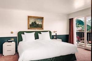 Suite with Mountain View room in Experimental Chalet