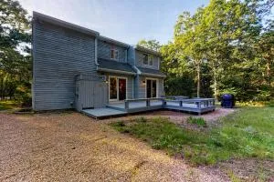 3 Bed 2 Bath Vacation home in West Tisbury - Chilmark