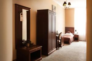 Single Room - Disability Access room in Hotel Gal