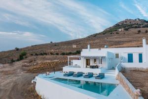 Ventu Luxury Suites Paros Greece