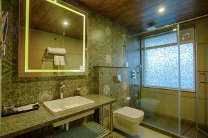 Four Vedas Hotel & Resort