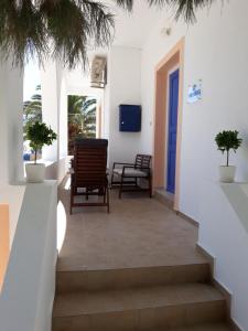 PINE HOUSE SANTORINI PERISSA 150 METERS FROM SEA.