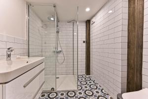 Apartment Nebovidy II - Air Conditioning - Historic City Center