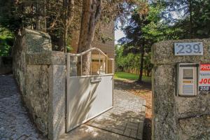 Villa Luzya - House with City Views & Balcony