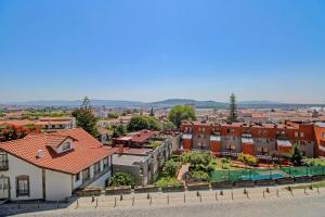 Villa Luzya - House with City Views & Balcony
