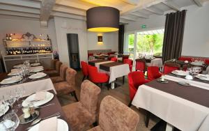 Hotels Logis Hotel Le Central : photos des chambres