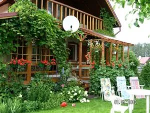 Cudodomek na Mazurach w Woszczelach koło Ełku - Małkinie