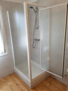 Doppel-/Zweibettzimmer mit eigenem Bad