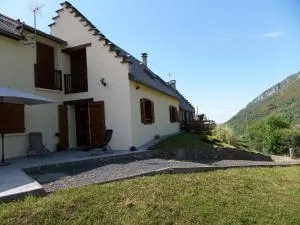 Bergerie rénovée au coeur des Pyrénées - 康庞