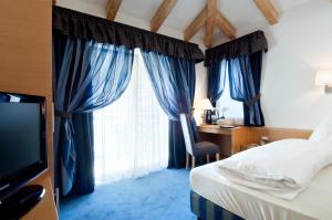 Superior Single Room with Balcony room in Hotel Rotwand