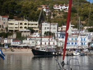 Haravgi Hotel Alonissos Greece