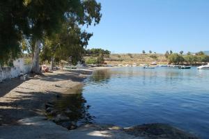 PERDIKA STONEHOUSE Aegina Greece