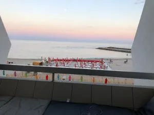 Bel appartement F1 cabine 30m² face mer parking - 马格隆新城