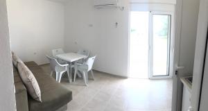 Ulcin Relax Apartments & Rooms