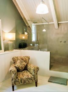 Cafe Felix & Old Oak Manor