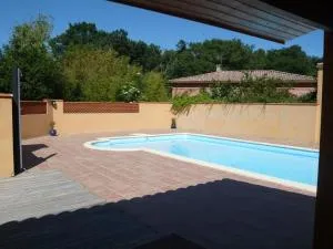 苏比朗住宿加早餐旅馆 - Lherm