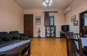 Apartments near Metekhi Cathedral