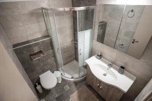 Camping & Rooms Kariotes